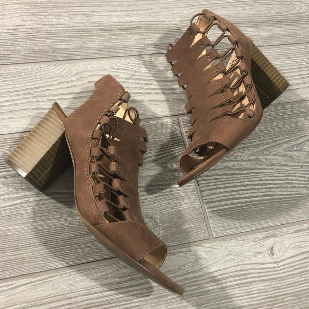 Vince Camuto • Briaz Block Heeled Shootie